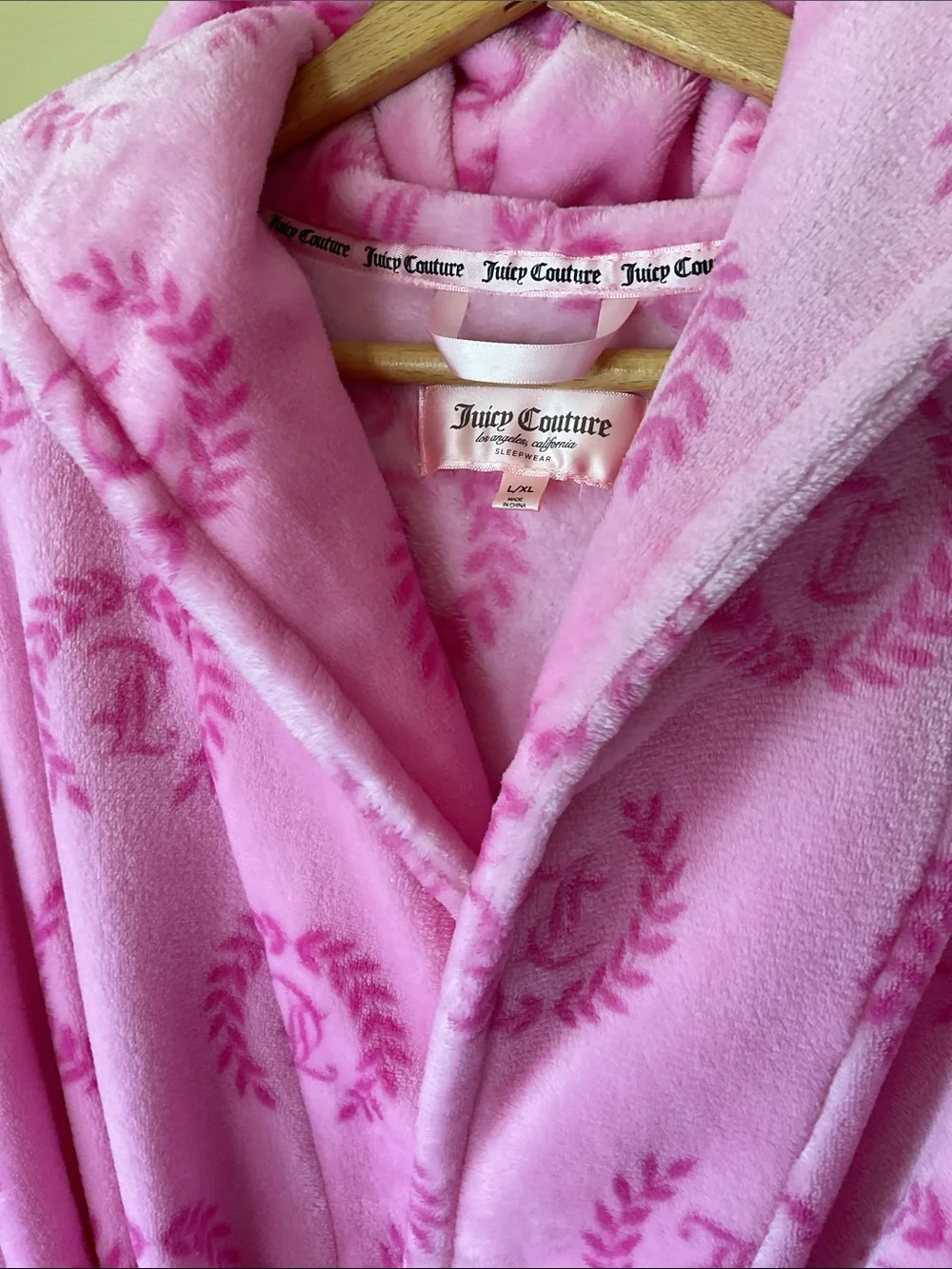 Pink Plush Hooded Robe with Laurel Print